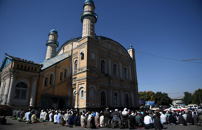 به‌ وێنه‌.. موسڵمانانى جيهان جه‌ژن پيرۆز ده‌كه‌ن